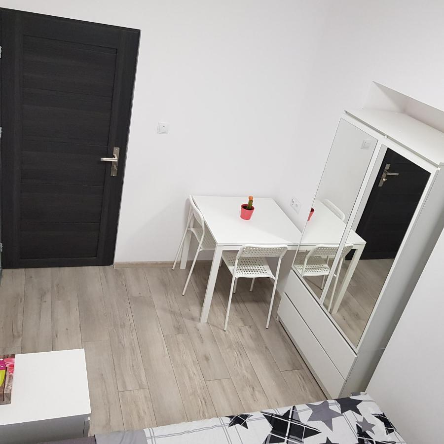 Mirrorroom Pl Downtown Warschau Exterior foto